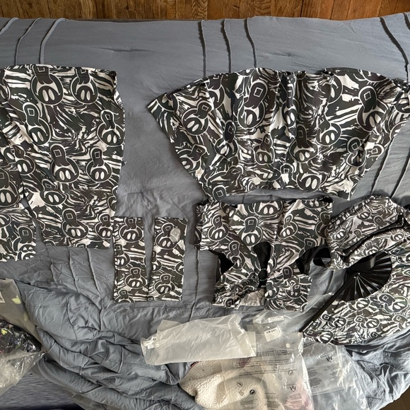 iHeartRaves Holographic Rave Outfit Set - Picture 8 of 8